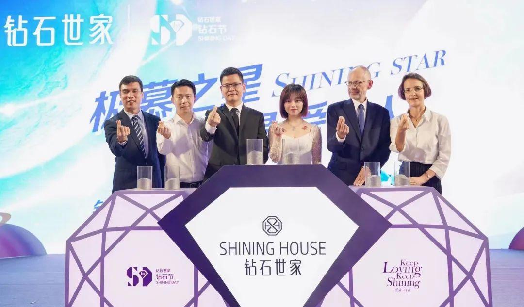 入局新零售、私域月銷400萬，60%線上成交只靠1個(gè)爆品！